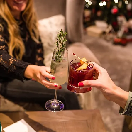 Grandes Alpes Otel 5*