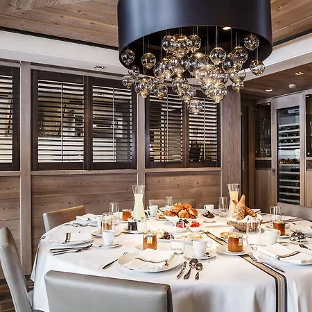 Otel Grandes Alpes Courchevel